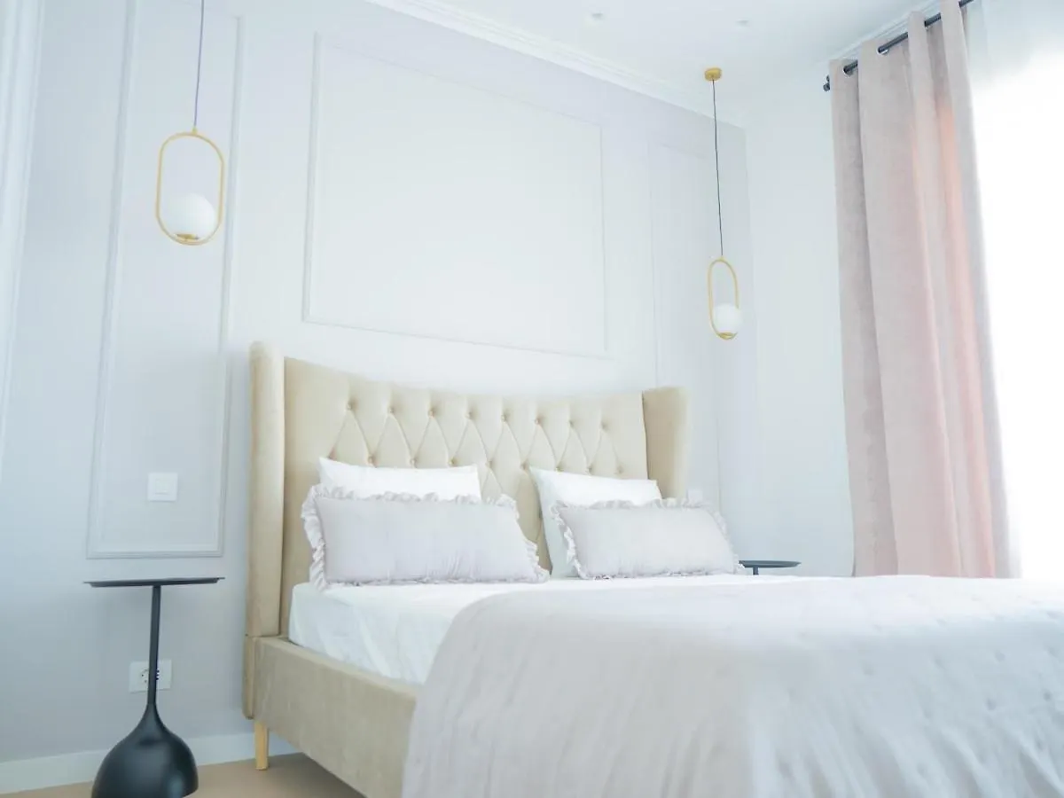 Aviatiei Elysee Luxury Apartment 1Br Bukareszt